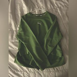 Puma cropped sweatshirt (Women’s M)